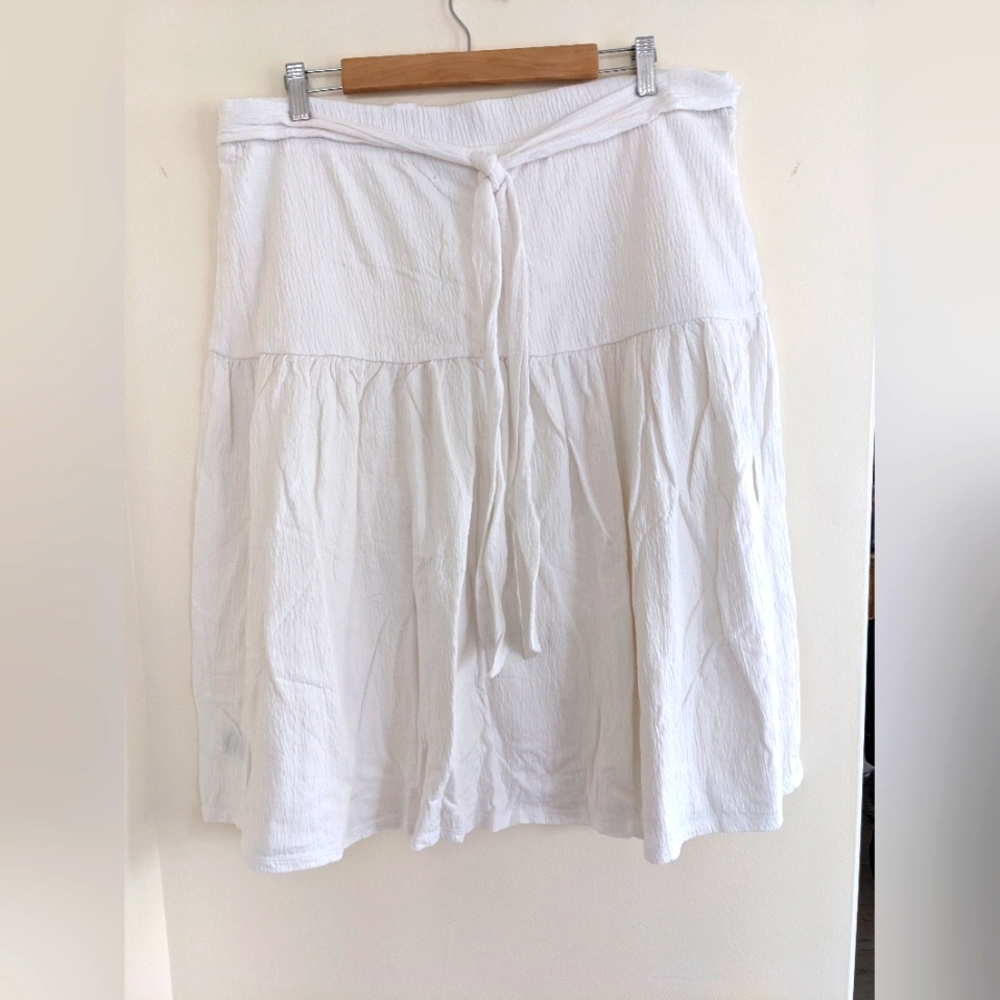 Gap skirt